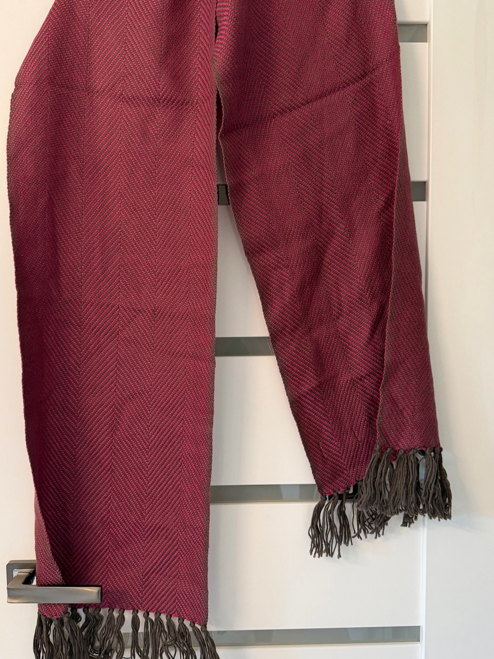 Unisex Woven Merino Mucros Weavers Wool Scarf in Deep Burgundy with Fringe